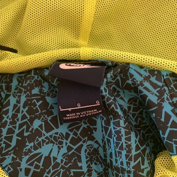 Nike windbreaker - Picture 3 of 4